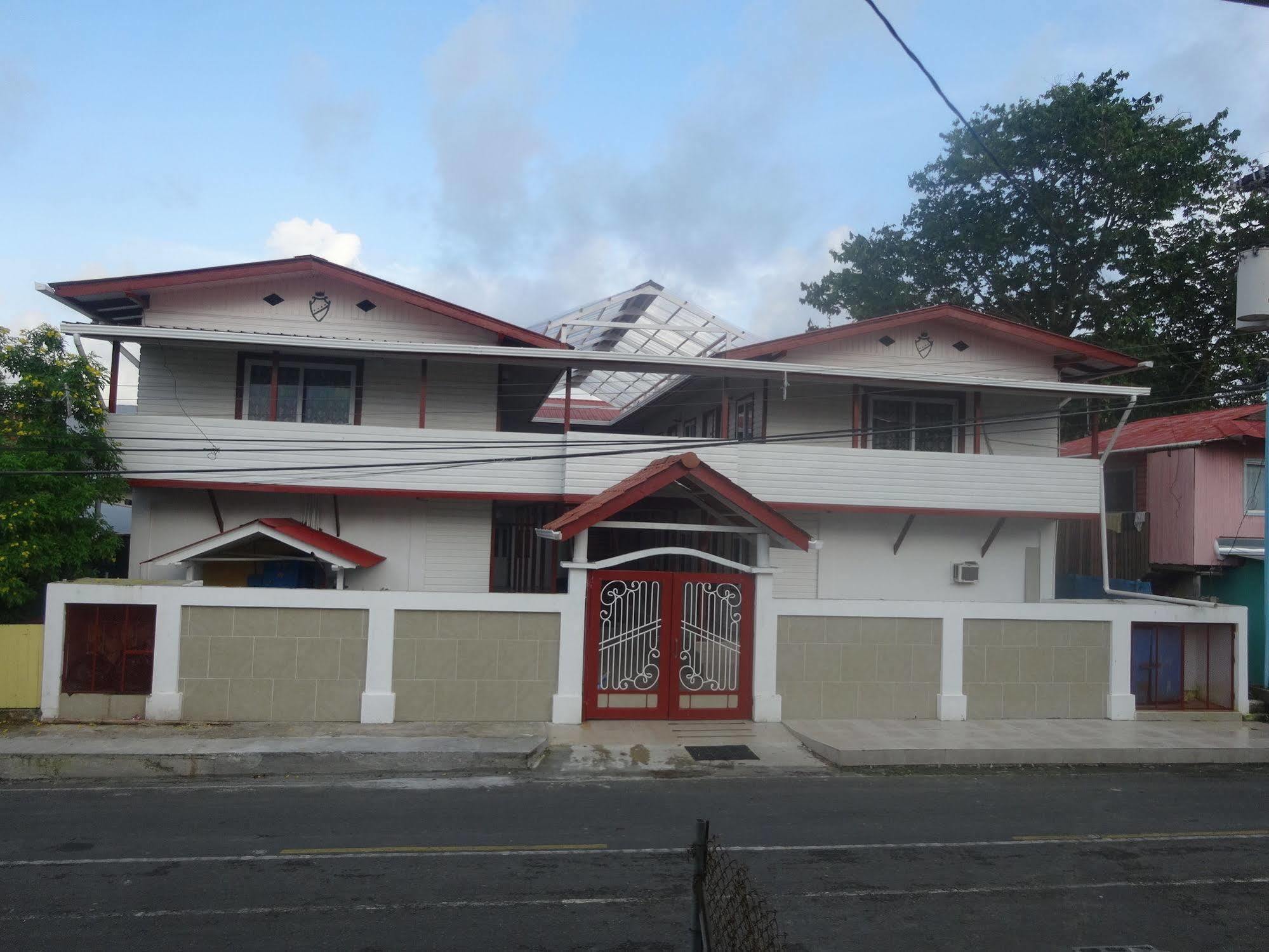 Swans Cay Hotel Bocas del Toro Eksteriør billede