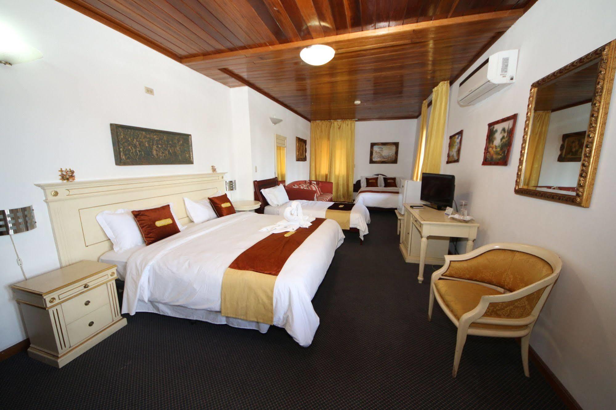 Swans Cay Hotel Bocas del Toro Eksteriør billede